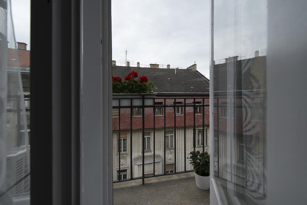 Monroe Central Budapest — Photos 2